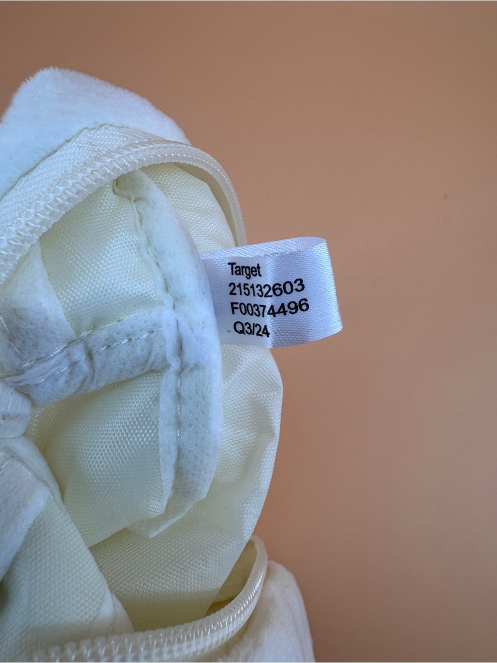 Wild Fable Target Quilted Bow Makeup Bag White - Picture 9 of 13